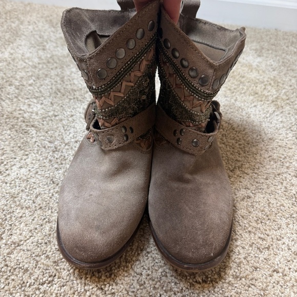 Naughty Monkey Boots size 8 - Picture 5 of 9